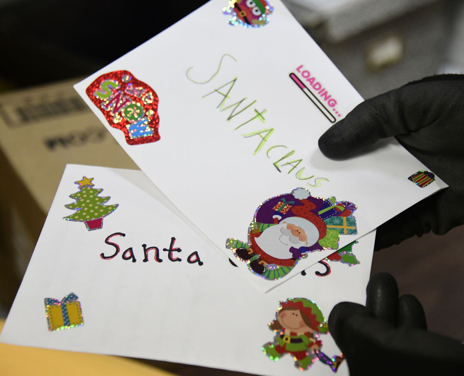20-12-25 Secret Santa Ketchum Post Office 1 Roland.jpg